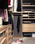 лукс Гардеробни по поръчка и по индивидуален проект